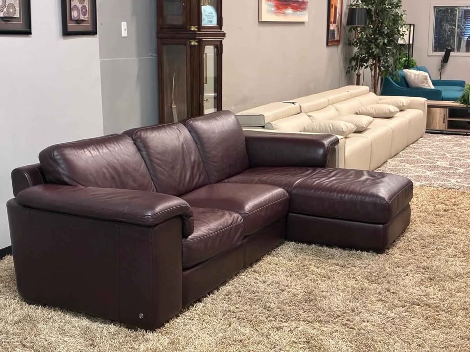 Natuzzi Leather Sectional – Genuine Italian Quality