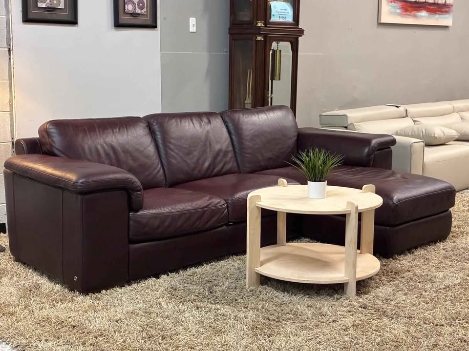 Natuzzi Leather Sectional – Genuine Italian Quality