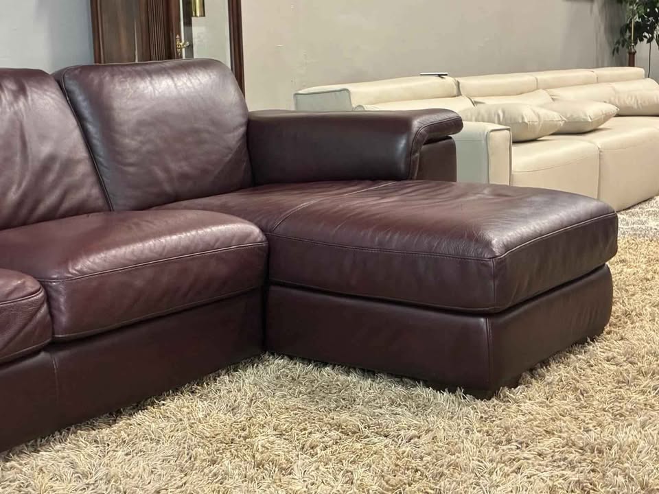 Natuzzi Leather Sectional – Genuine Italian Quality