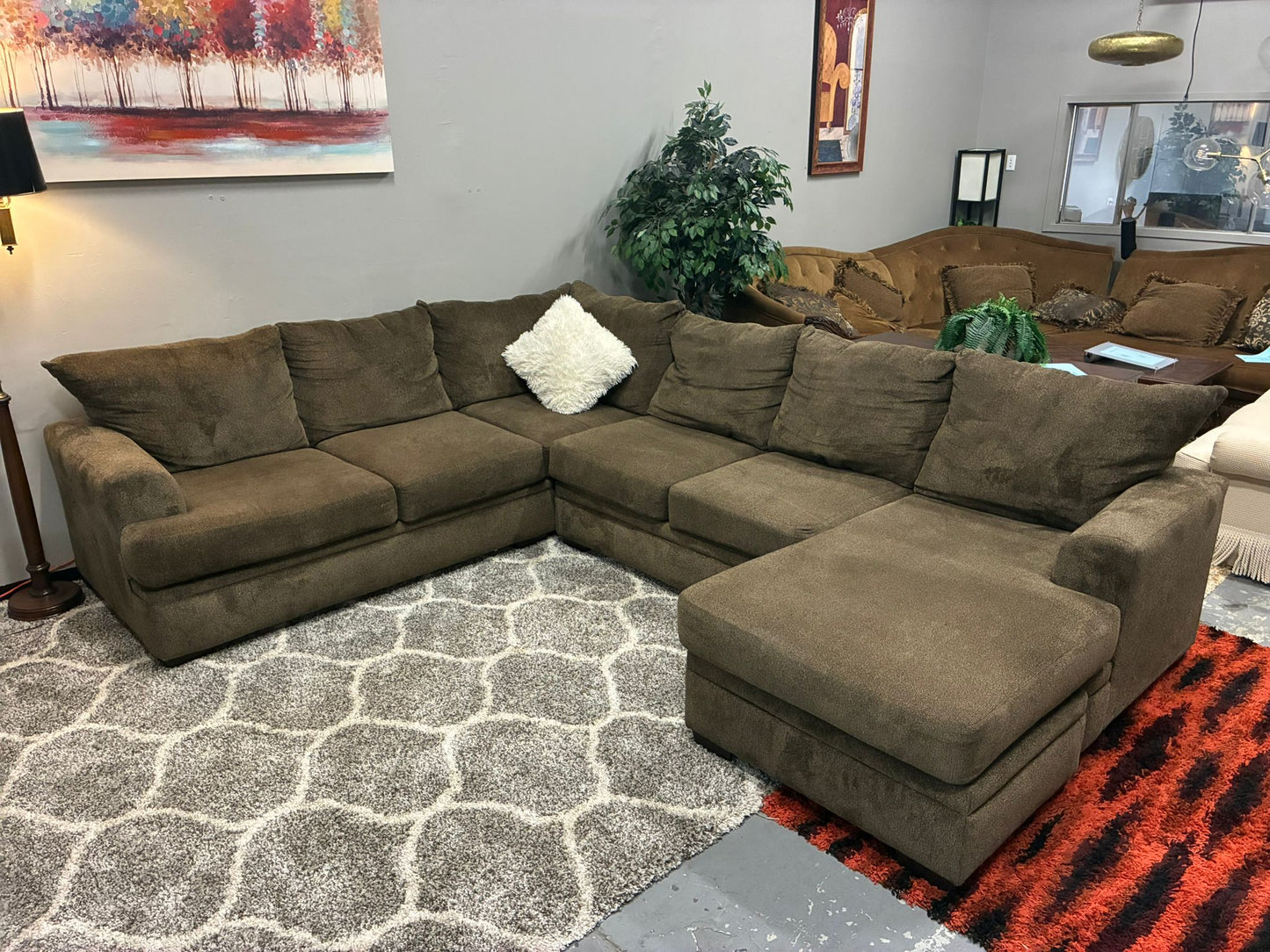 Chocolate Brown Sectional Sofa with Chaise – Comfortable & Spacious