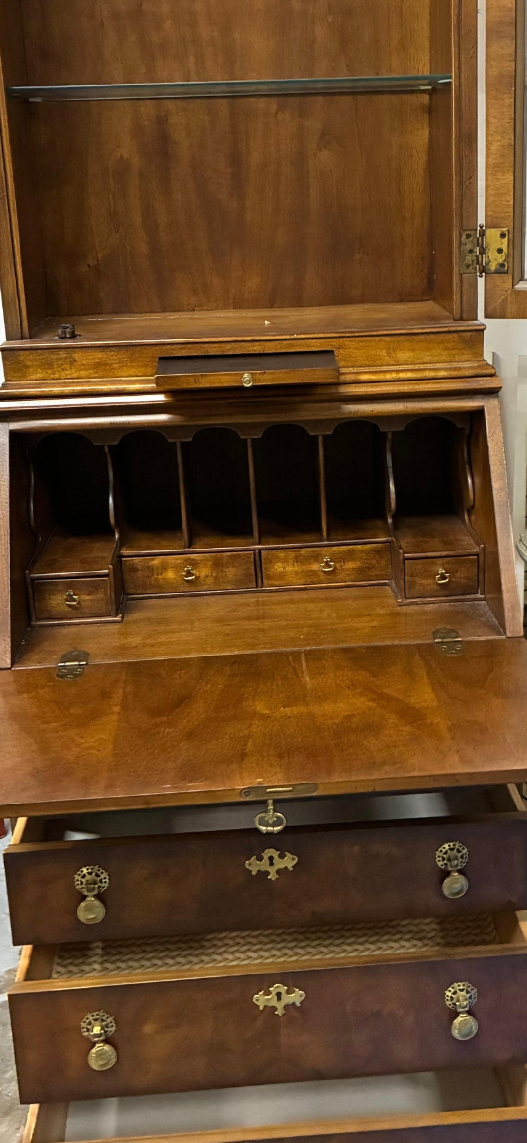 Drexel Heritage Illuminated Secretary Desk & Hutch – Et Cetera Collection