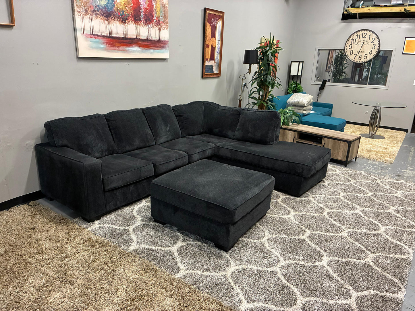 Modern Charcoal U-Shape Sectional with Ottoman