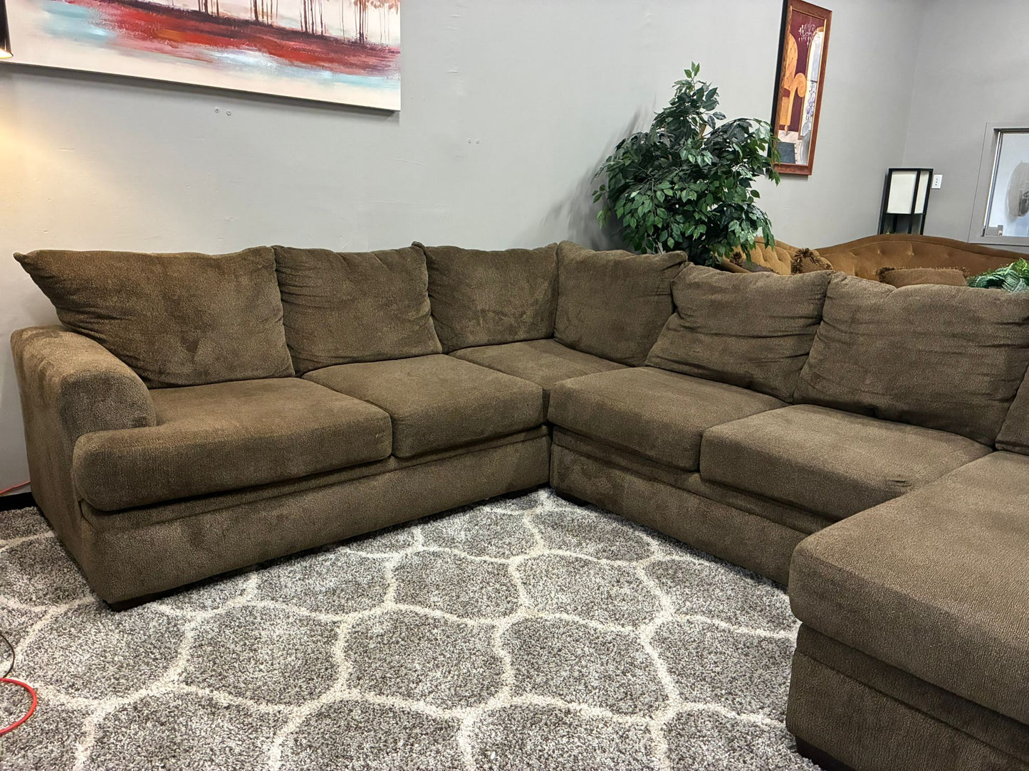 Chocolate Brown Sectional Sofa with Chaise – Comfortable & Spacious