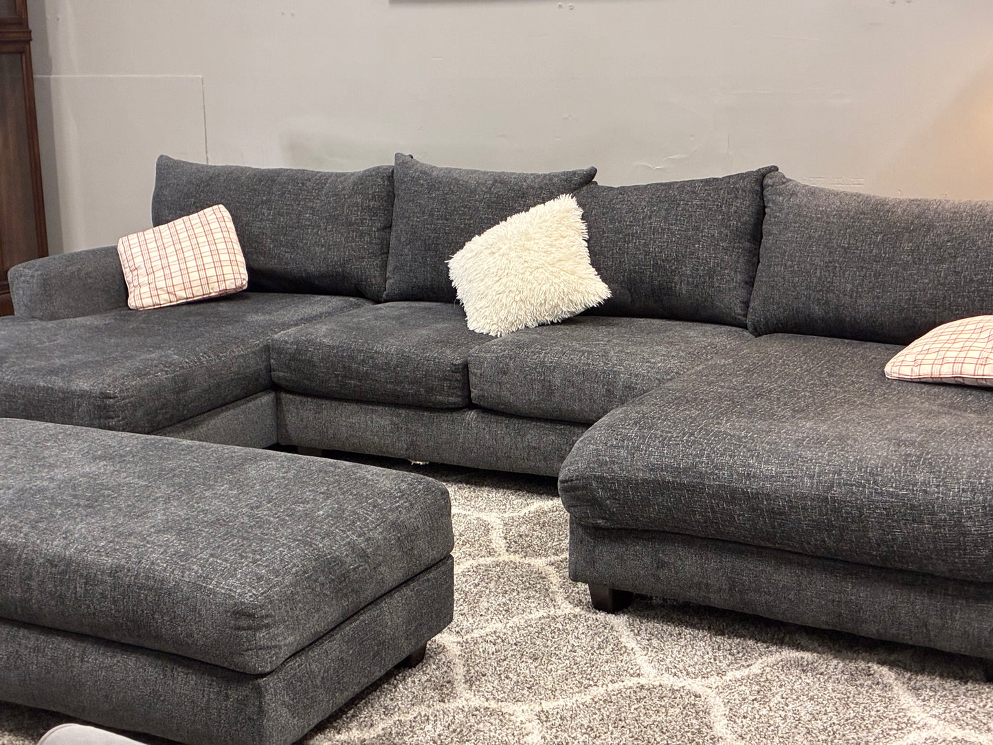 🩶 Modern Charcoal U-Shape Sectional + Ottoman